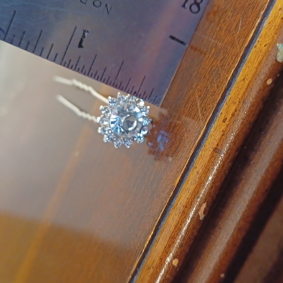 NEW! 4 large  Hair Pins Clear Rhinestone Design - wedding - bridal 5769 - Picture 6 of 6